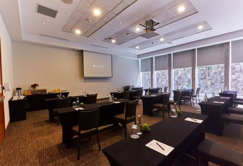 فندق Pullman Lima San Isidro