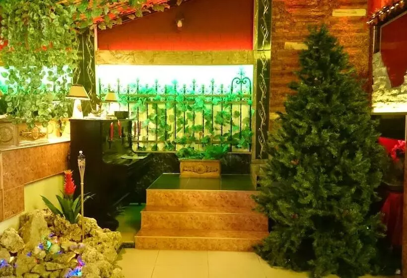 בית מלון כפרי Rimini Club Inn & Suites