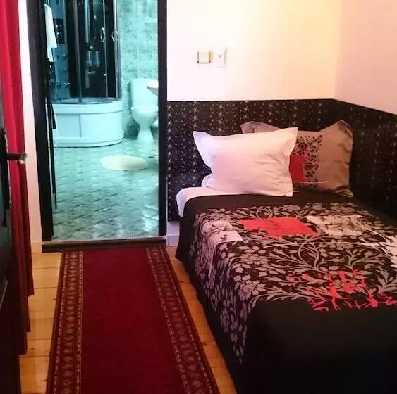 בית מלון כפרי Rimini Club Inn & Suites