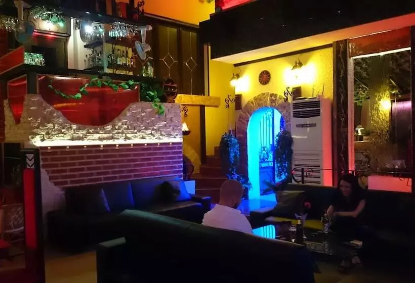 בית מלון כפרי Rimini Club Inn & Suites