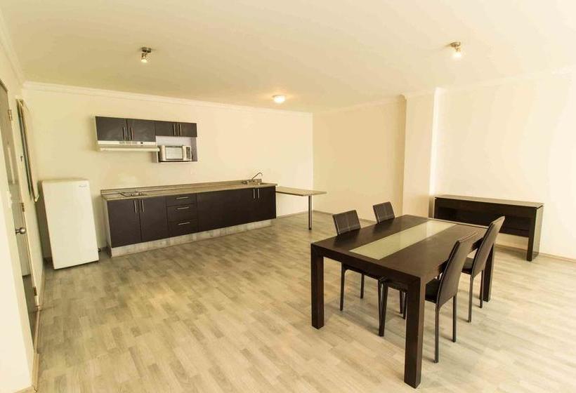 ホテル Suites Oklahoma by BlueBay