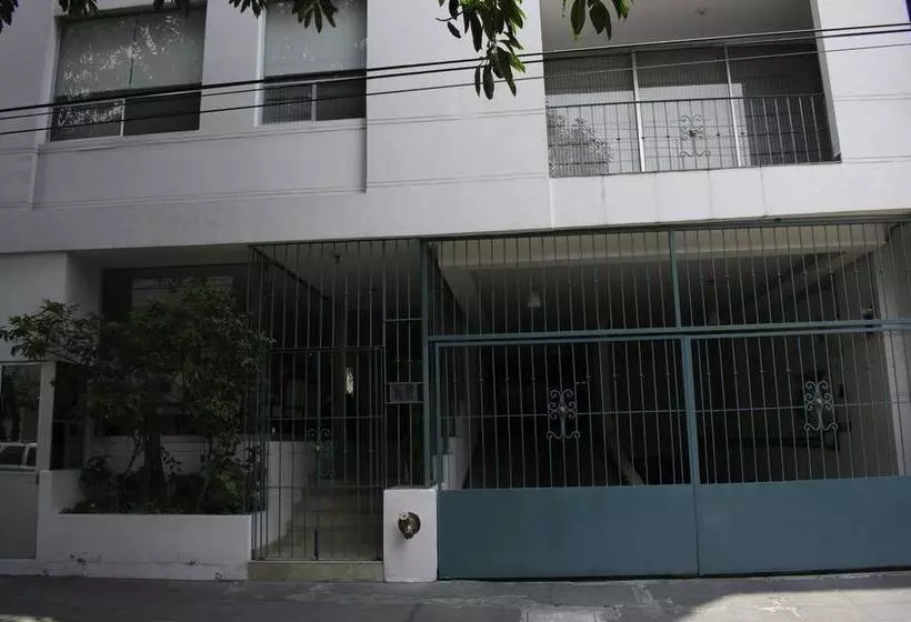 酒店 Suites Oklahoma by BlueBay