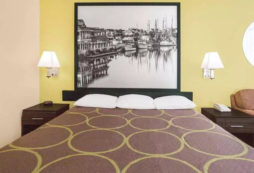 Отель Super 8 By Wyndham Sumter