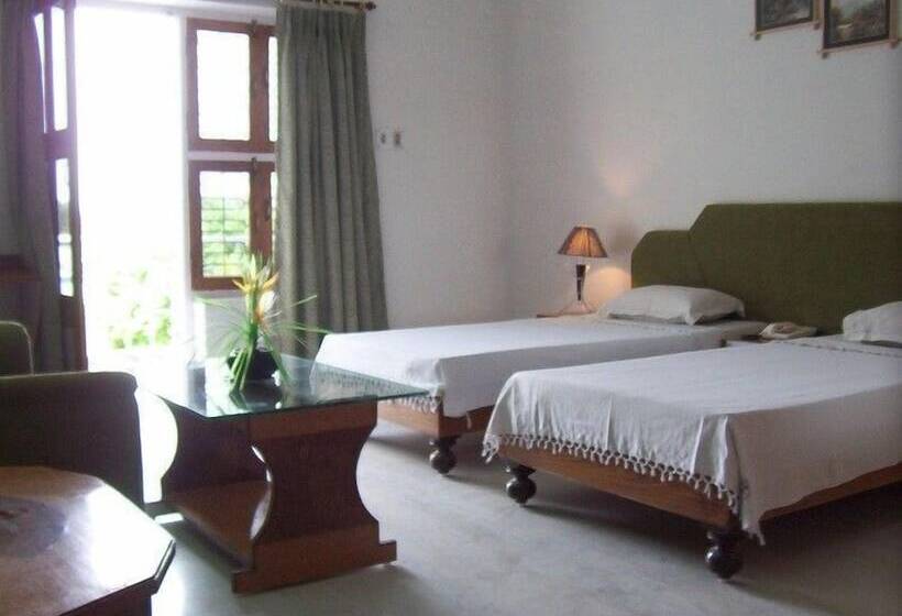 ホテル Surya Khajuraho