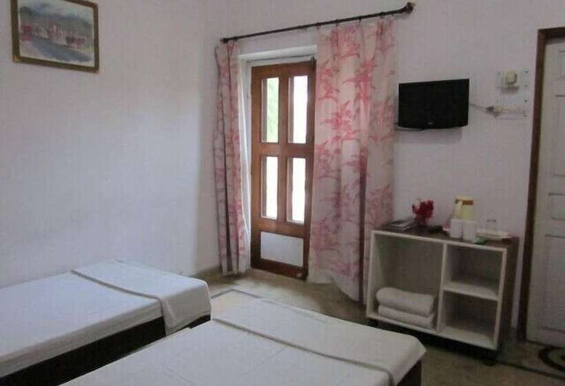 ホテル Surya Khajuraho