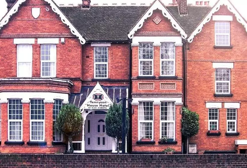 هتل Tennyson House