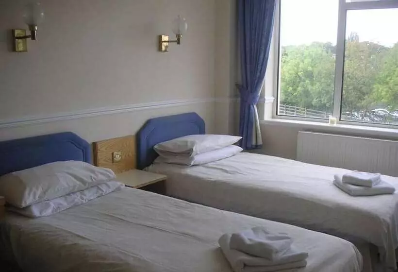 בית מלון כפרי The Bridge