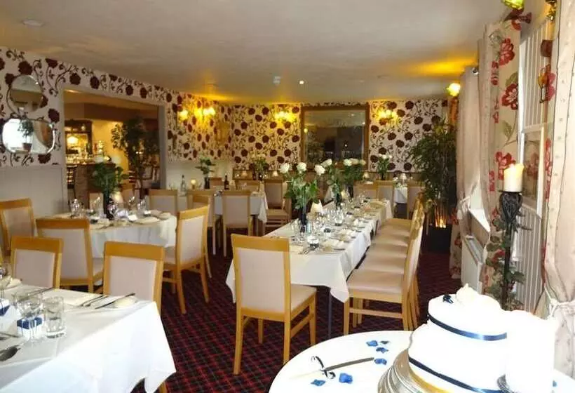 בית מלון כפרי The Commercial