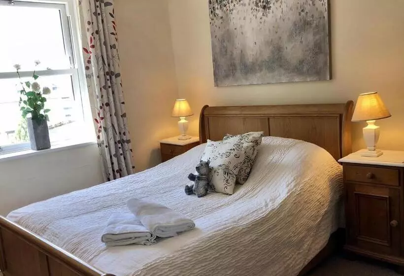 Отель The Priory