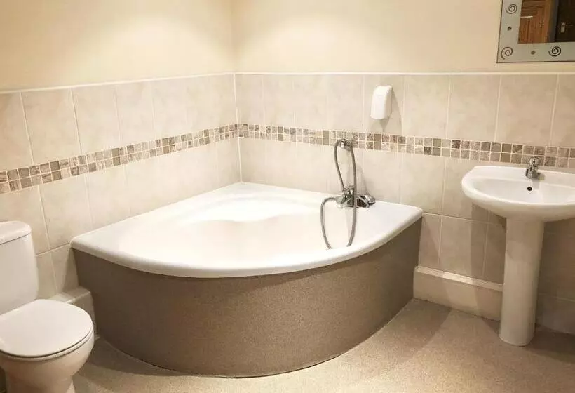 Отель The Priory