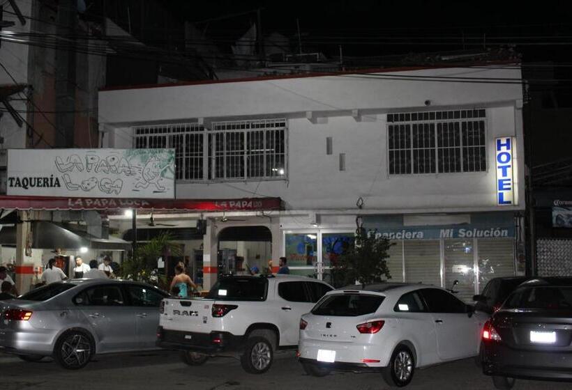 هتل Victoria Zihuatanejo