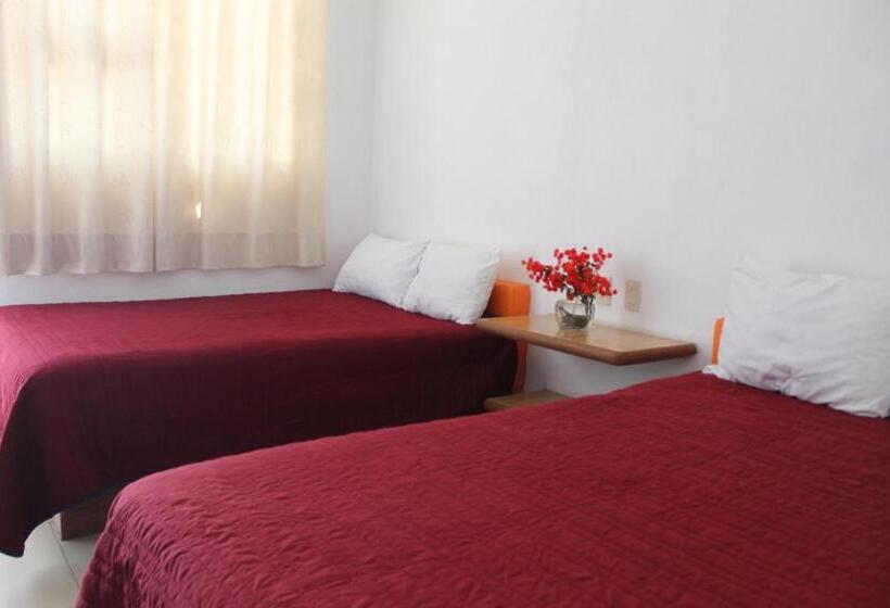 هتل Victoria Zihuatanejo