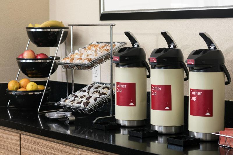 Towneplace Suites By Marriott San Diego Carlsbad / Vista