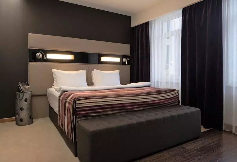 Szálloda 11 Mirrors Design