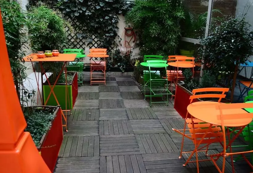 Hotel Alpha Paris Eiffel By Patrick Hayat