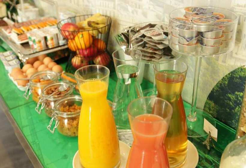 هتل Alpha Paris Eiffel By Patrick Hayat