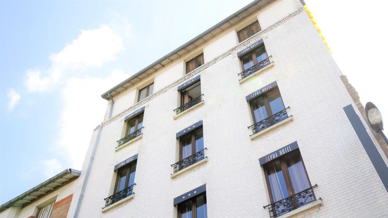 هتل Alpha Paris Eiffel By Patrick Hayat