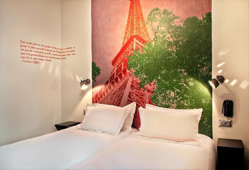 هتل Alpha Paris Eiffel By Patrick Hayat