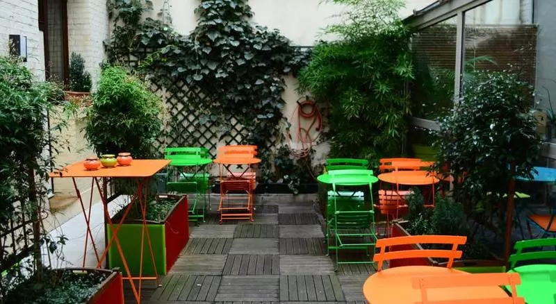 Hotel Alpha Paris Eiffel By Patrick Hayat