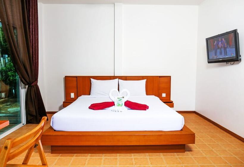 Hotel Baannueng At Kata