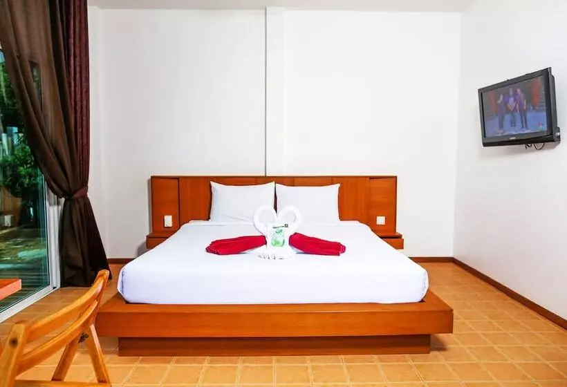 호텔 Baannueng At Kata