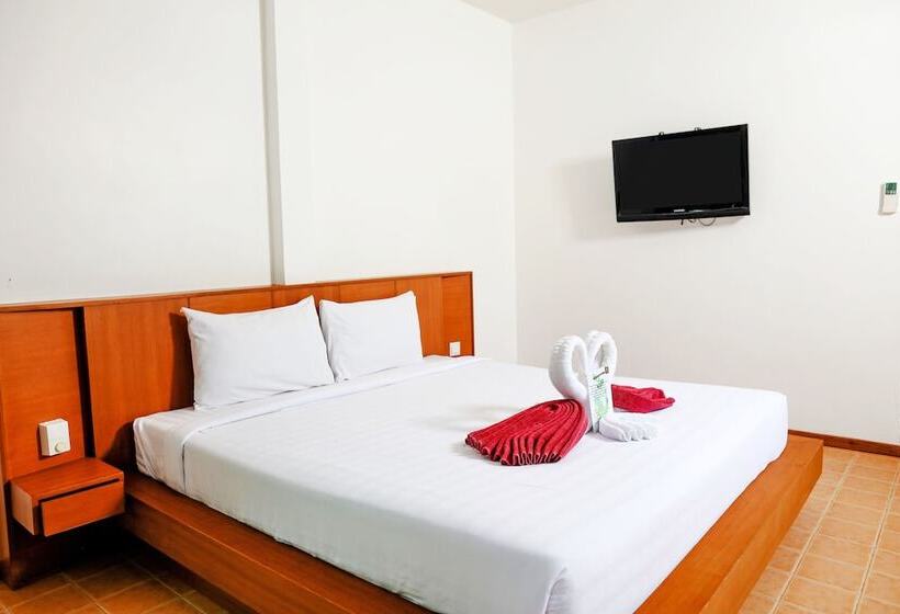 Hotel Baannueng At Kata