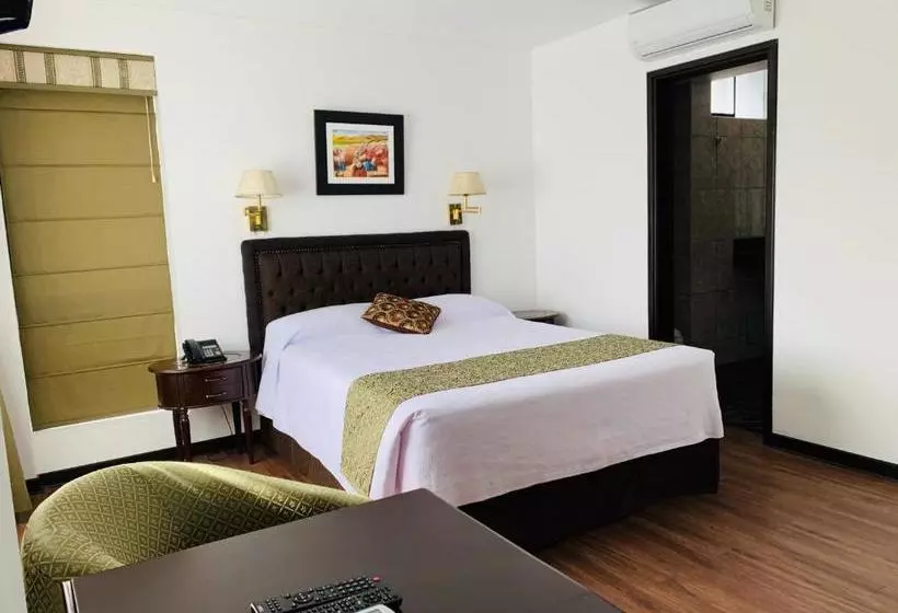 בית מלון כפרי Monte Real