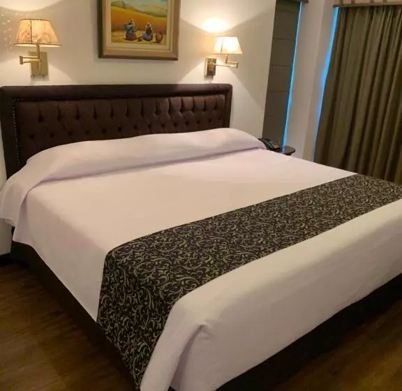 בית מלון כפרי Monte Real