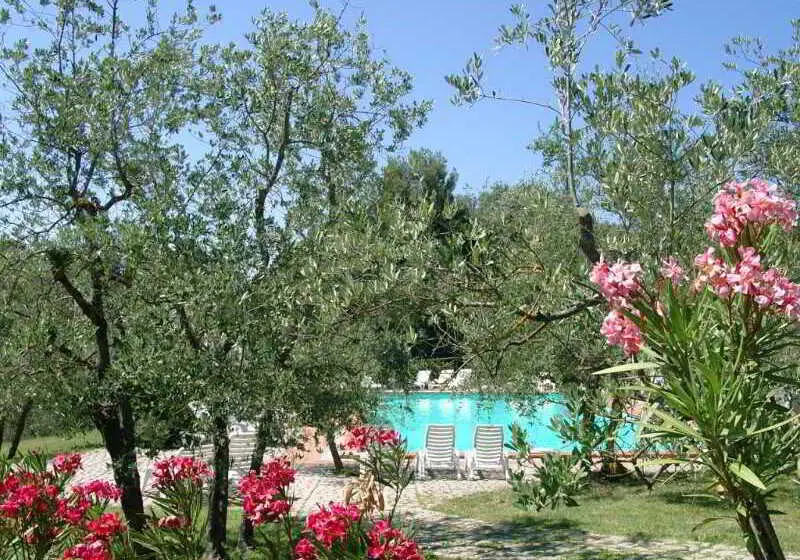 Maaseutuhotelli Agriturismo Antico Borgo Poggitazzi