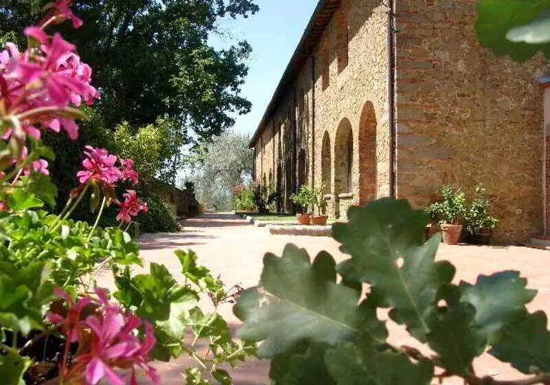 Maaseutuhotelli Agriturismo Antico Borgo Poggitazzi