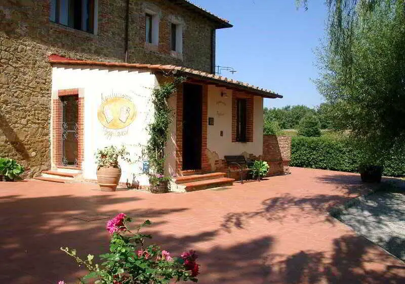 Maaseutuhotelli Agriturismo Antico Borgo Poggitazzi