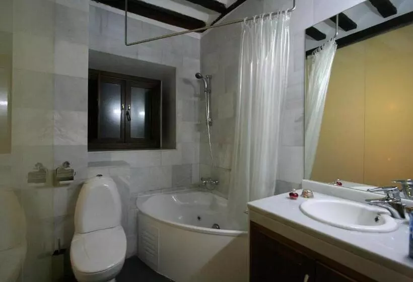 Hotel di Montagna Antiguo Palacio De Atienza