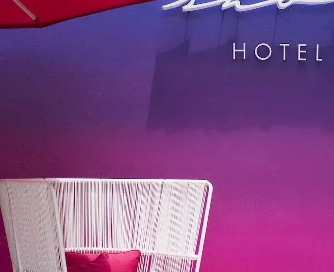 Shoreline Hotel Waikiki