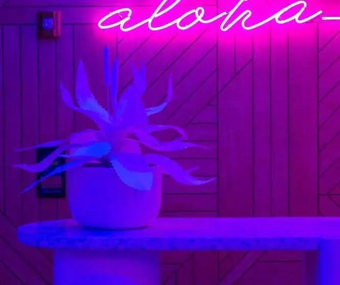 Shoreline Hotel Waikiki