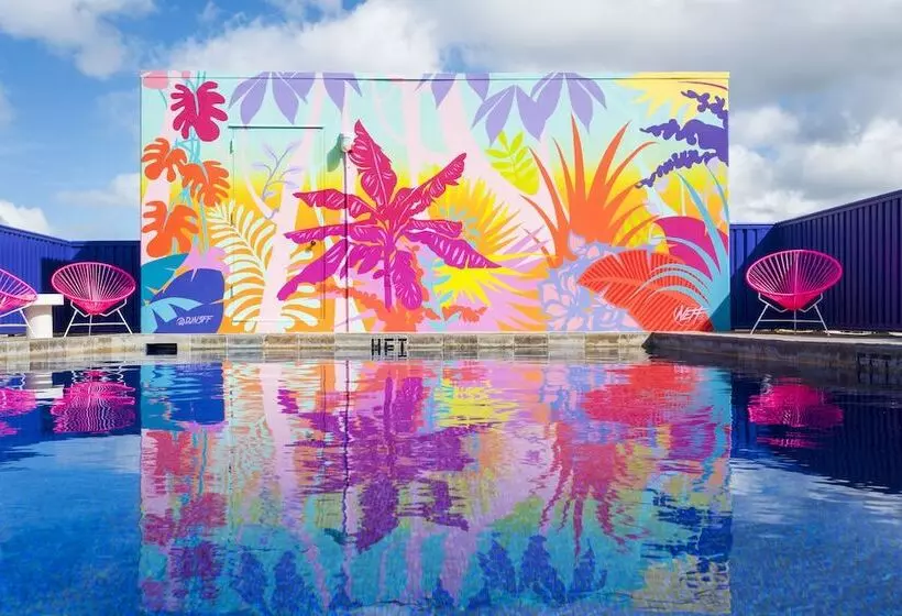 Shoreline Hotel Waikiki