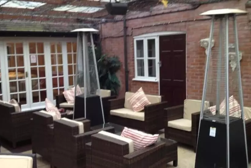 Otel The Bell At Boxford