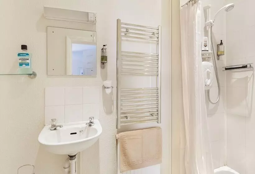 Otel The Bell At Boxford