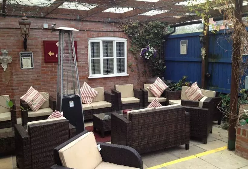 Otel The Bell At Boxford