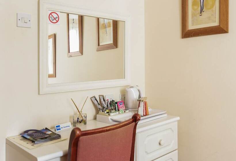 ホテル The Bell At Boxford