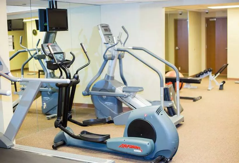 Отель The Forum