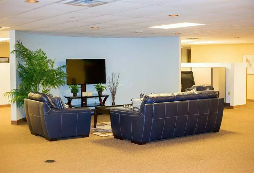 Отель The Forum