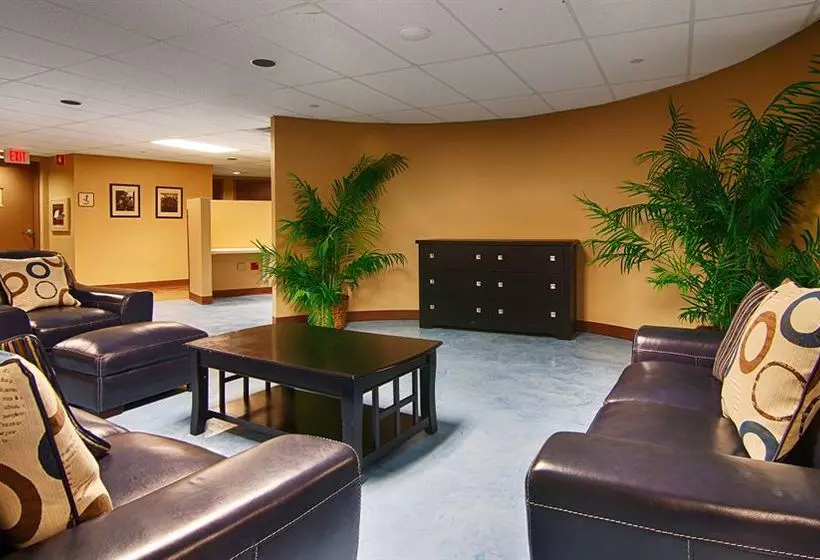 Отель The Forum