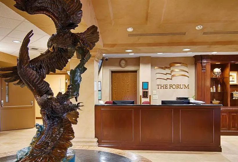 Отель The Forum