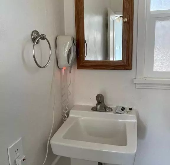 酒店 The Palomar Inn