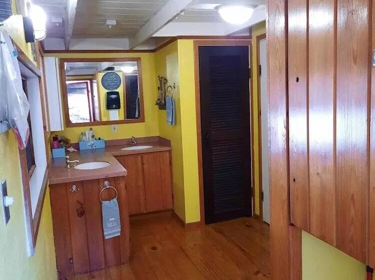 هتل Virgin Islands Campground