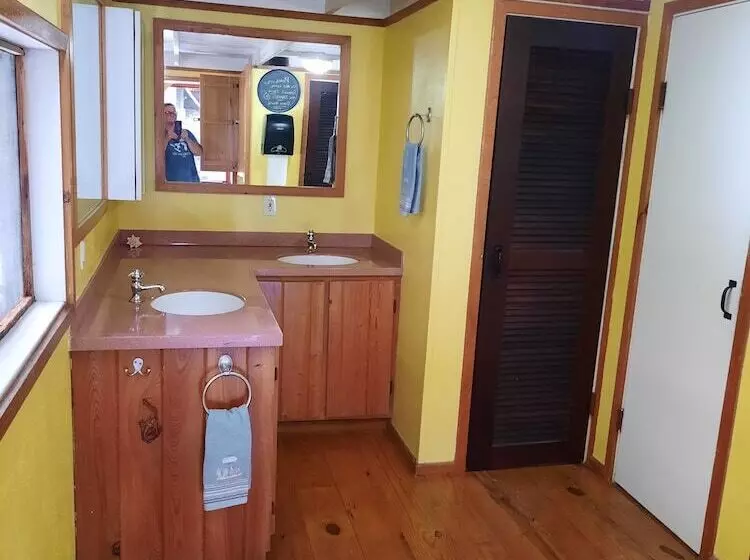 هتل Virgin Islands Campground