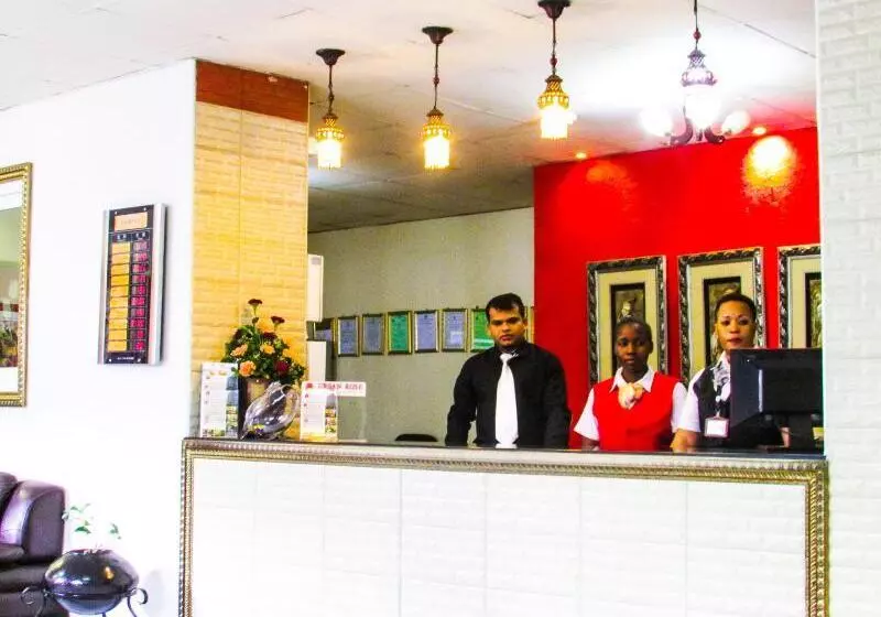 Urban Rose Hotel & Apartments