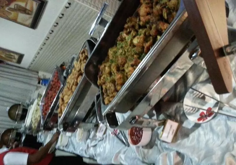 Urban Rose Hotel & Apartments