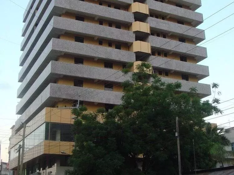 Urban Rose Hotel & Apartments