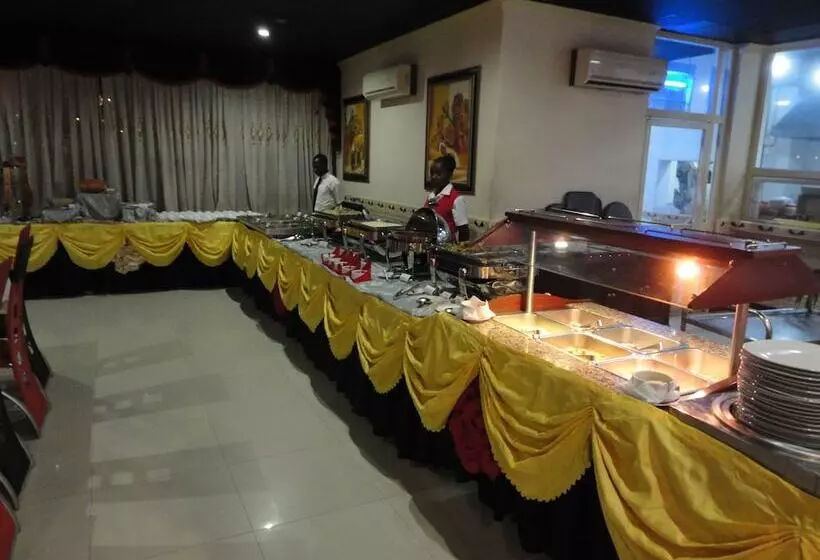 Urban Rose Hotel & Apartments